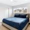 Shelly by AvantStay Steps to the Beach Deck w Ocean Views 5BDR - Newport Beach