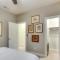 15 Mi to UNC Elegant Retreat with Patio and Pavilion! - Чапел-Гілл