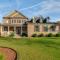 15 Mi to UNC Elegant Retreat with Patio and Pavilion! - Чапел-Гілл
