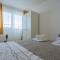 Split Žnjan Beach Apartment with Parking - Split