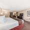 Stony Plain Inn & Suites - Stony Plain