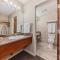 Stony Plain Inn & Suites - Stony Plain