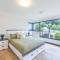 Florentine 3, 11 Columbia Cl - Lift, Linen and Sensational Waterviews