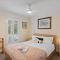 Tranquil Holiday Retreat Rhyll