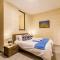 TaSiku Gozitan villa Pool & hot tub - Happy Rentals