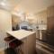 Comfy Neutral Living Free Parking - YYC