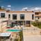 Modern villa Tia II with outdoor pool in Porec