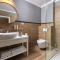 Eola Leisure Rooms