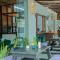 Canggu Surf Hotel