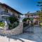 Avouris Studios