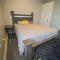 Large 6BR, 2 bath in Niagara Falls