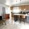 Cosy Refurbished Apt City Centre