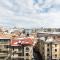 City View Apartment with Private Balcony - بوخارست