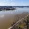 Flats on Front - Riverfront Gem Fast Wi-Fi 1F - هاريسبورغ