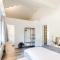 Unique Penthouse with Gallery and Mountain View