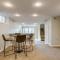 Spacious Home with Fenced Yard 6 Mi to Dtwn Denver! - 恩格尔伍德