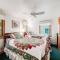 Navigate Stays Best Dressed Lakefront Home - Lake Arrowhead