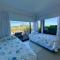 Amplio duplex al mar en manantiales - 埃斯特角城