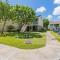 Plumeria Tree Hale - Golf Course View - Sleeps 4 - Кахеку