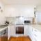 Shoal Shack 72, 72 Tomaree Rd - Pool, Pet Friendly, Wi-Fi, Air Con, Linen