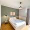 Spacious Family Apt in Glyfada - Афины