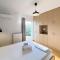 Spacious Family Apt in Glyfada - Афины