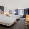 Spark by Hilton Daleville Roanoke North