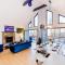 4 BD Stylish Cottage W Private Pool & hot-tub
