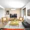 Luxury 3-Bed Penthouse with Ocean Views, Terrace & Pool