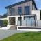 Remarkable Seaside Apartment - Sleeps 4