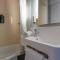 B&B HOTEL Blois Sud Vineuil