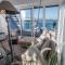 Schwimmendes Ferienhaus Antares One by Seeblick Ferien ORO, rundum Wasser, Sauna