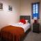 Spacious 2 Bedroom Apartment in Crawley