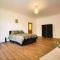 Rochester - Large Private Lounge - Bedroom With En Suite Shower - Large Dining Area - Kitchen - Very Close To Town Centre - Wifi - Off Street Parking - روتشستر