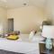 6 Mi to Texas AandM Home with Pool Access - Колледж-Стейшен