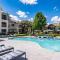 Landing at Bridge at Southpark Landing - 1 Bedroom in South Austin - 奥斯汀