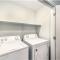 Landing at Summit on Boulder - 2 Bedrooms in Valley View - لاس فيغاس