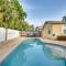 Shared Pool and Backyard Small and Cozy Guest House - Форт-Лодердейл