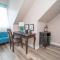 New 5 Star Luxury Home Sleeps 22 Near Airport