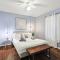 Comfy and Modern Holiday Lofts in FW - فورت وورث