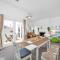Quiet Newport Home with 2 Kings, Office, Short Walk to Ocean - Newport Beach