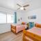 Quiet Newport Home with 2 Kings, Office, Short Walk to Ocean - Newport Beach