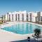 LM362B - 2 BR penthouse with large sundeck - Estepona