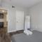 Modern Santa Monica 2Bedrooms with Jacuzzi &Parking - Los Angeles