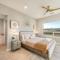 Fairway Gem by VARE PoolSpaPutting Green - إنديو