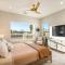 Fairway Gem by VARE PoolSpaPutting Green - إنديو