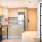 1BR The Sharjah Aura by Blue Cloud Holidays - 沙迦