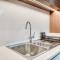 Cozy 2BR in Creek Edge Stunning Sea View - 2610 - Dubaj