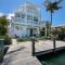 Bayshores