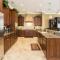Radiant 4 Bdrm Retreat with Golf Course Views at Reunion - 基西米